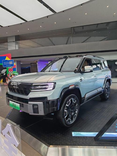 东莞东城区凯浪乐企业管理咨询比亚迪方程豹硬派越野的爆款，英菲尼迪35周年与你共成长